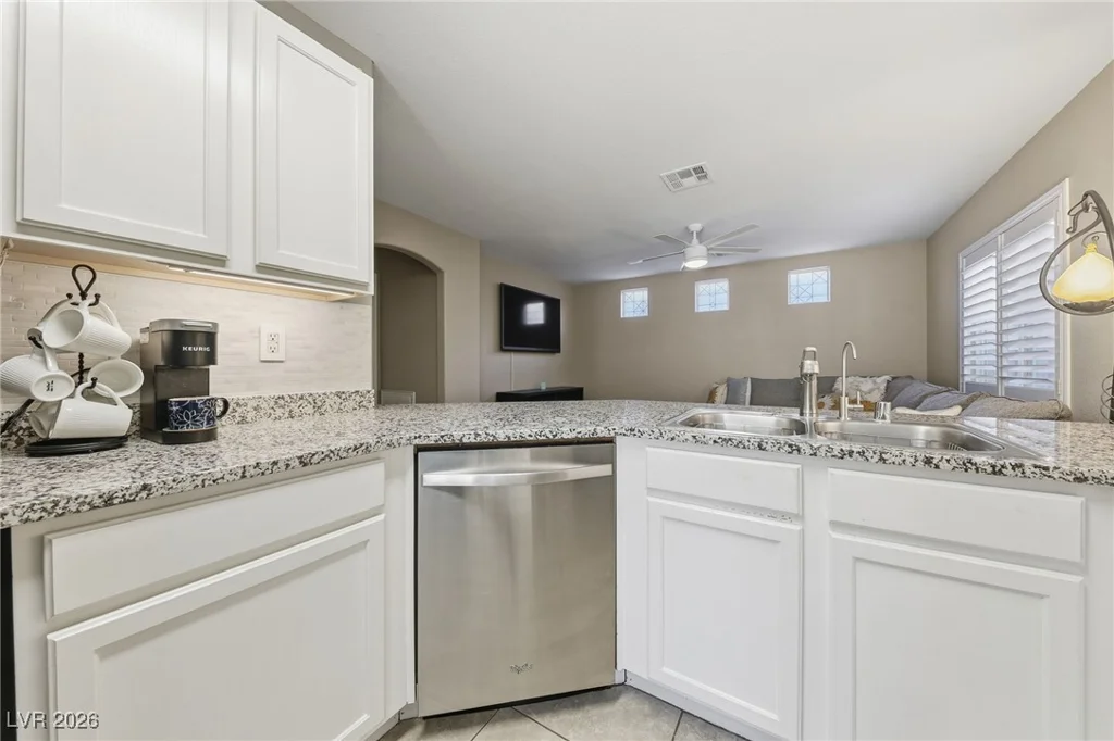 6712 Churnet Valley, Las Vegas, NV 89139