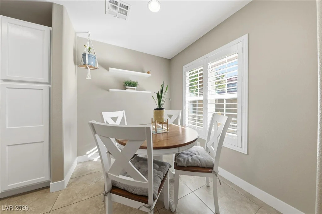 6712 Churnet Valley, Las Vegas, NV 89139