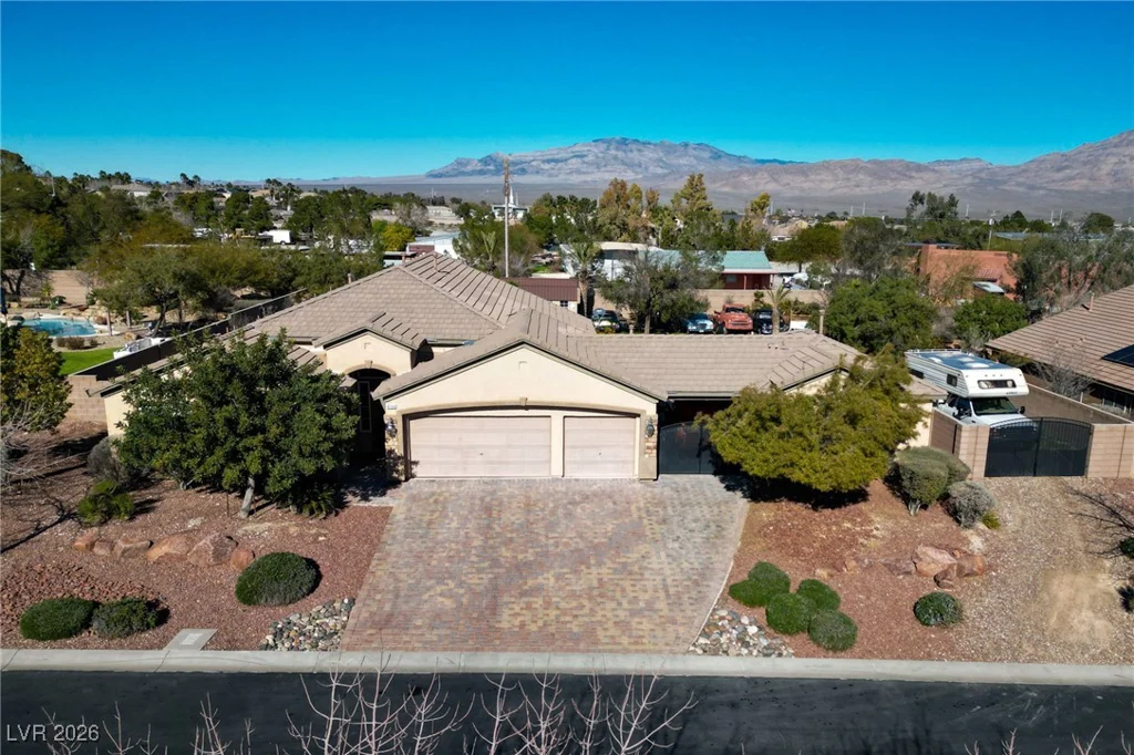 8720 James Raul, Las Vegas, NV 89143
