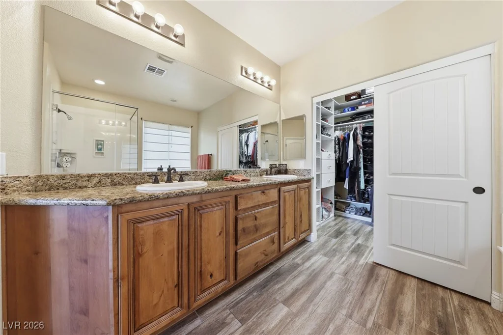 8720 James Raul, Las Vegas, NV 89143