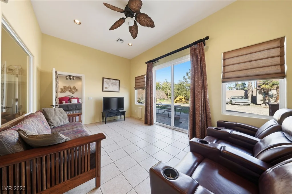 8720 James Raul, Las Vegas, NV 89143