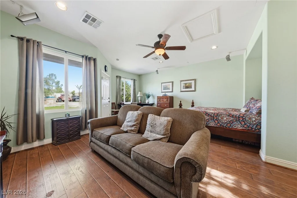 8720 James Raul, Las Vegas, NV 89143