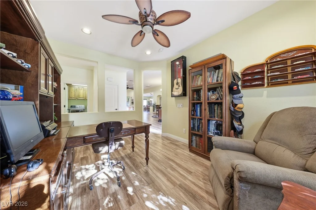 8720 James Raul, Las Vegas, NV 89143