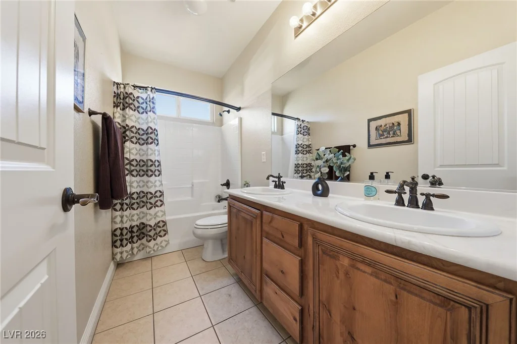 8720 James Raul, Las Vegas, NV 89143
