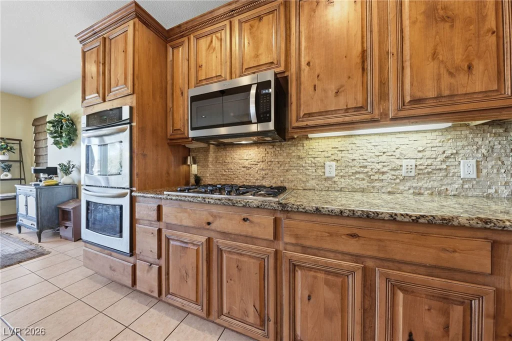 8720 James Raul, Las Vegas, NV 89143