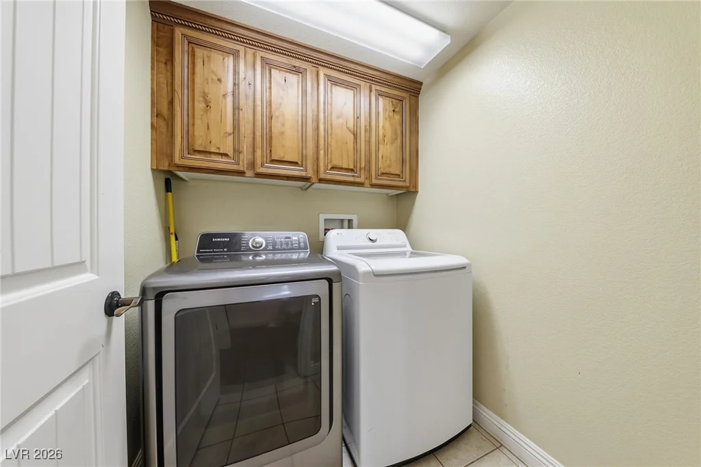 8720 James Raul, Las Vegas, NV 89143