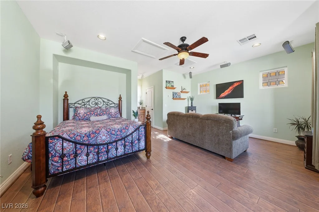 8720 James Raul, Las Vegas, NV 89143