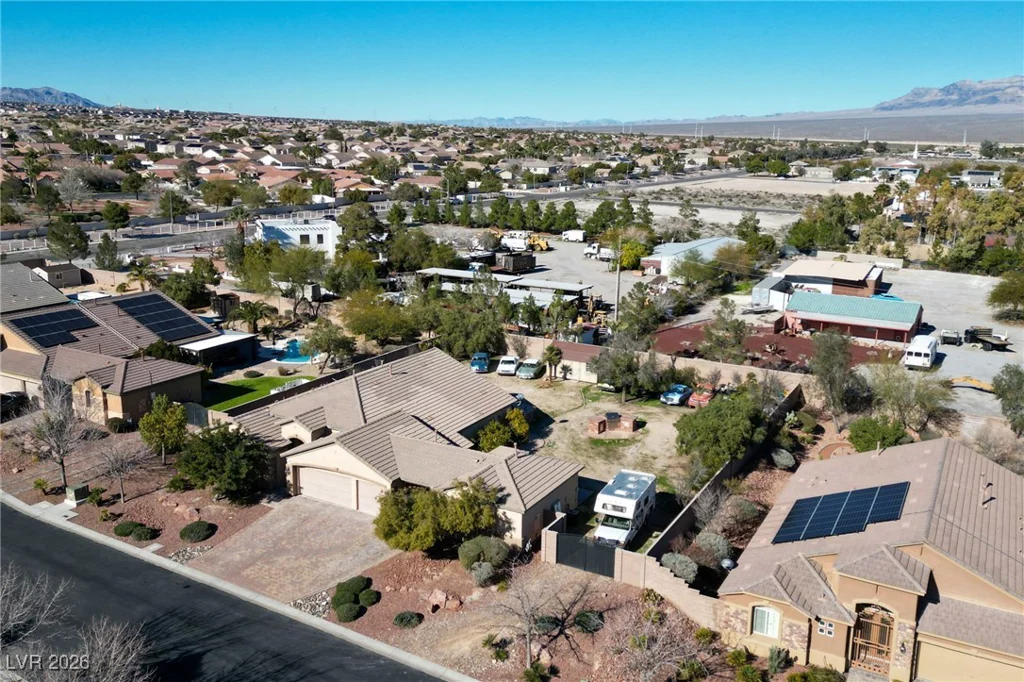 8720 James Raul, Las Vegas, NV 89143