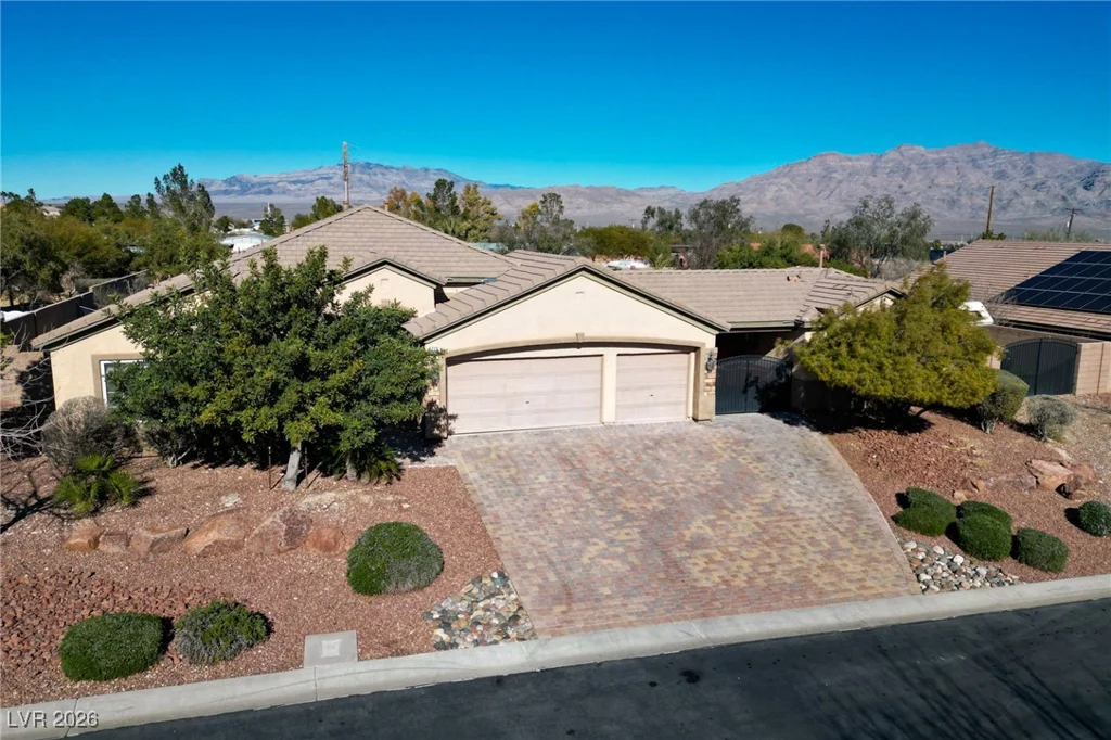 8720 James Raul, Las Vegas, NV 89143