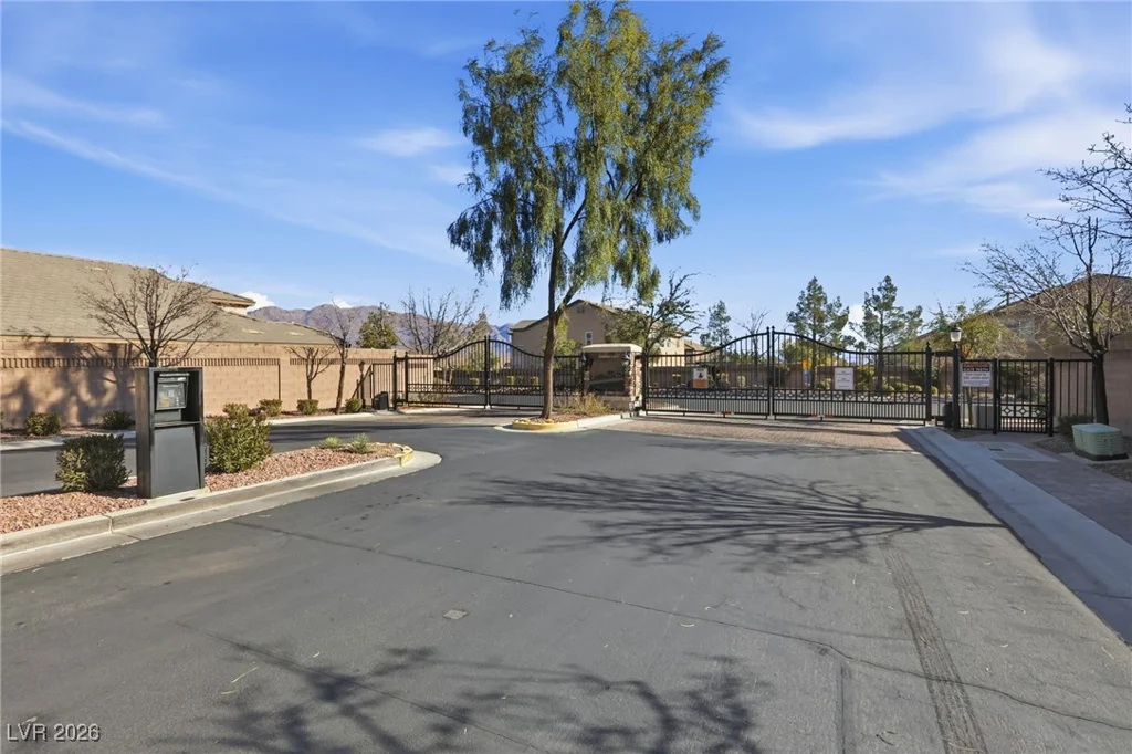 8720 James Raul, Las Vegas, NV 89143