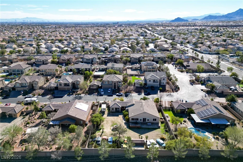 8720 James Raul, Las Vegas, NV 89143