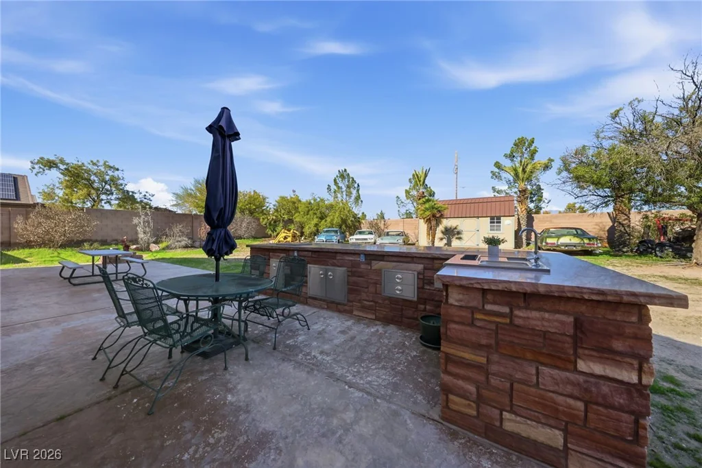 8720 James Raul, Las Vegas, NV 89143