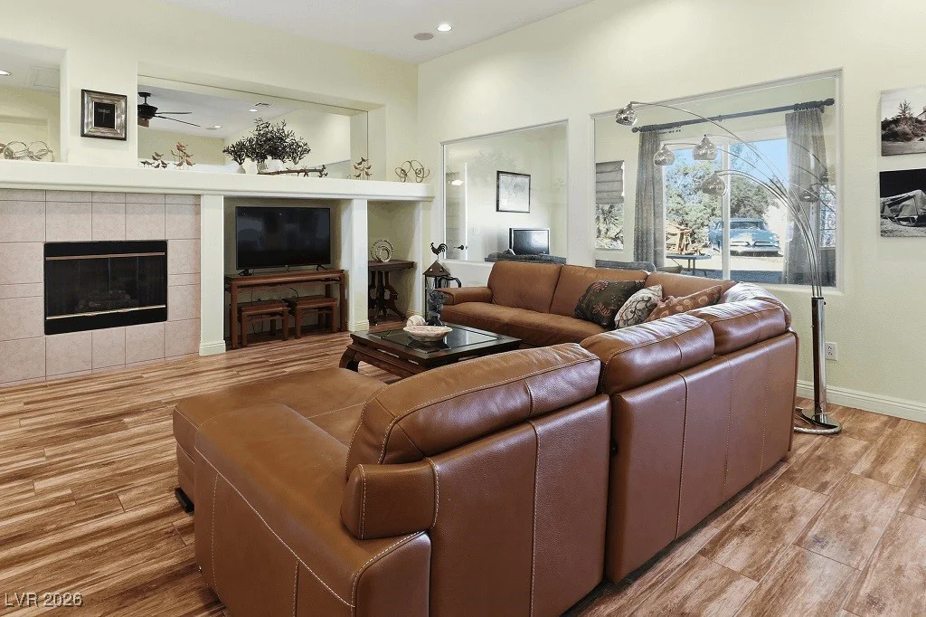 8720 James Raul, Las Vegas, NV 89143