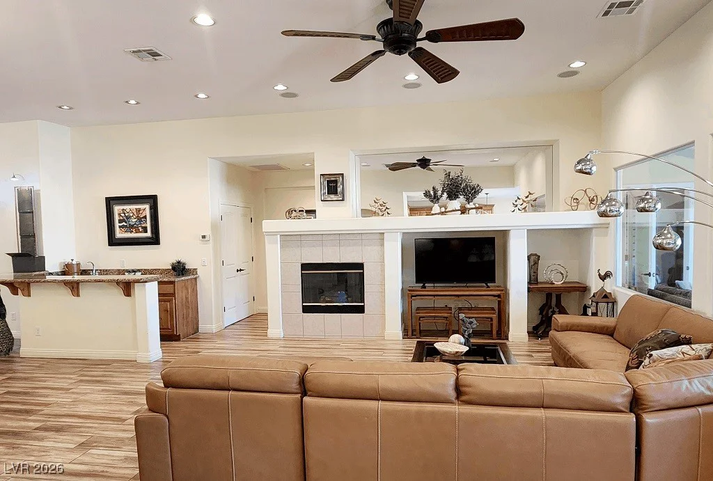 8720 James Raul, Las Vegas, NV 89143