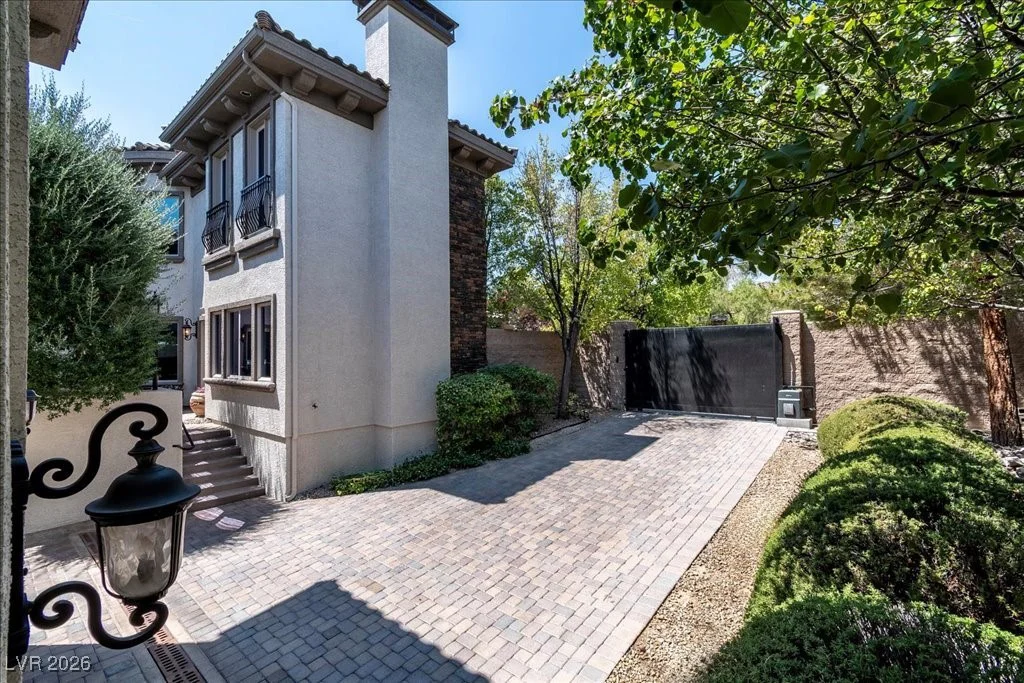 4450 Palisades Canyon, Las Vegas, NV 89129