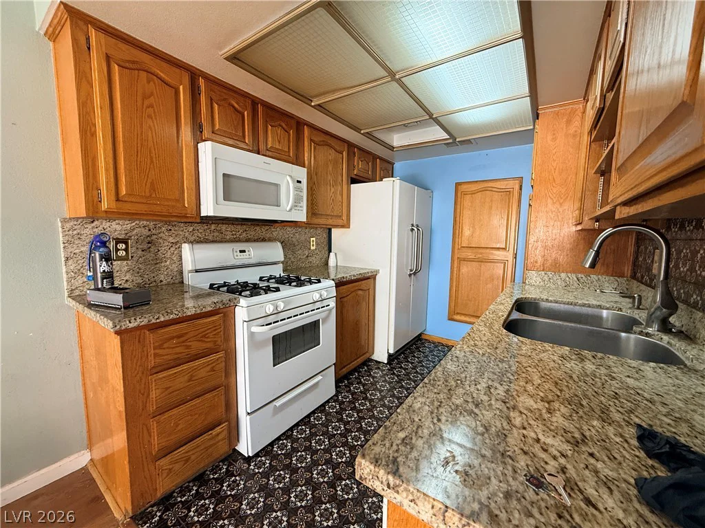 6681 Bubbling Brook, Las Vegas, NV 89107