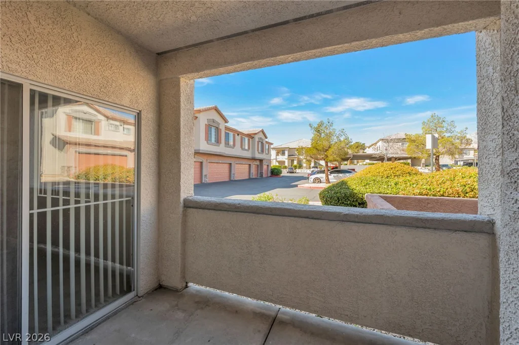 1704 Queen Victoria, Las Vegas, NV 89144