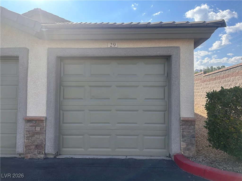 1704 Queen Victoria, Las Vegas, NV 89144
