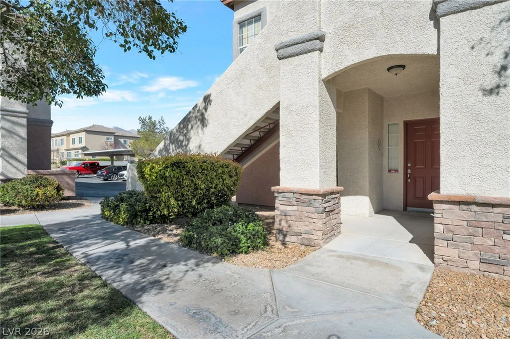 1704 Queen Victoria, Las Vegas, NV 89144