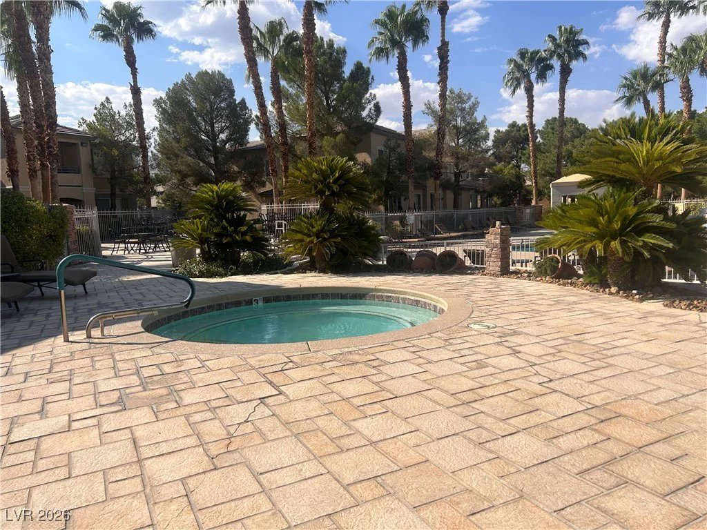 1704 Queen Victoria, Las Vegas, NV 89144
