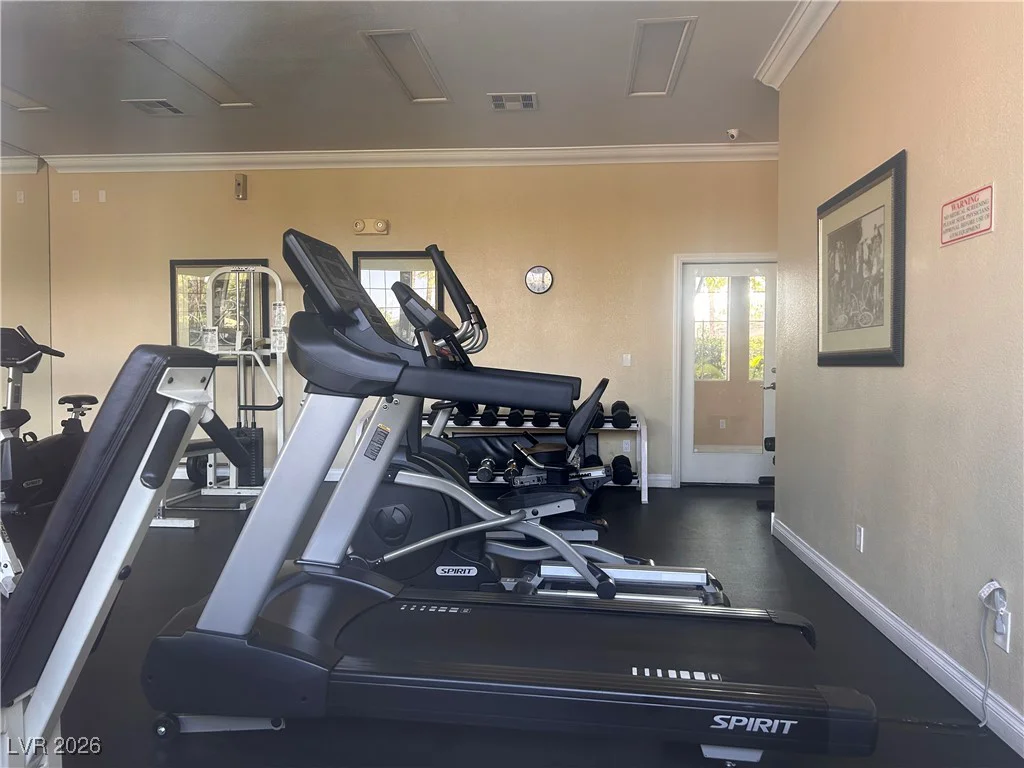 1704 Queen Victoria, Las Vegas, NV 89144