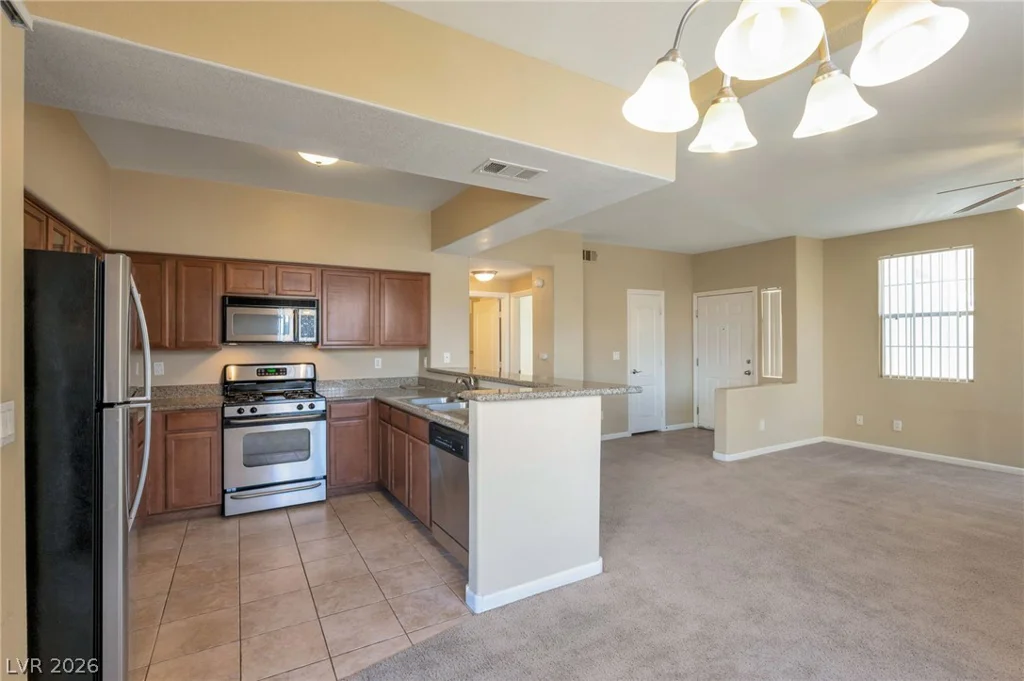 1704 Queen Victoria, Las Vegas, NV 89144