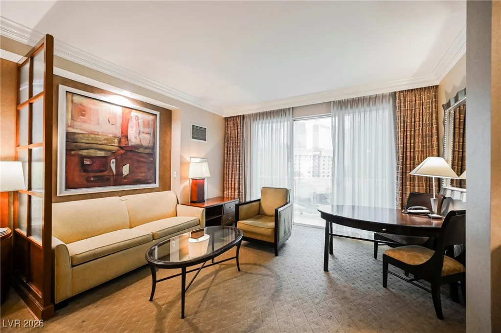 135 HARMON, Las Vegas, NV 89109