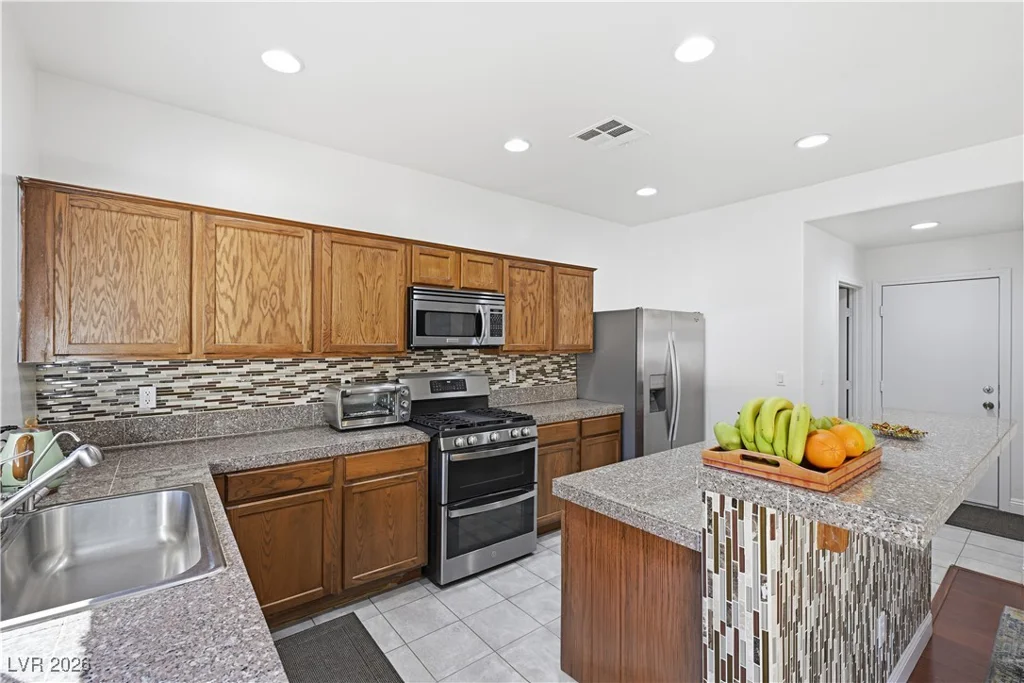 6332 Pageant, North Las Vegas, NV 89031