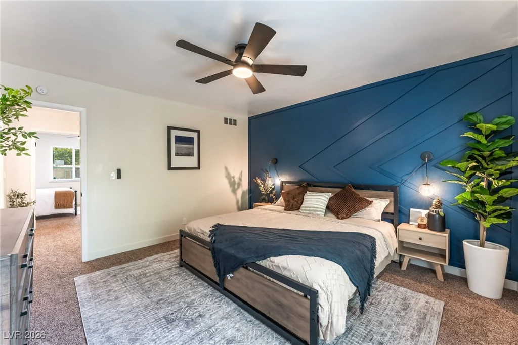 5911 Vegas, Las Vegas, NV 89108