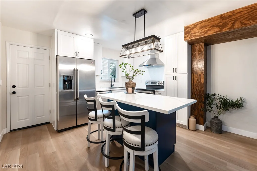 5911 Vegas, Las Vegas, NV 89108