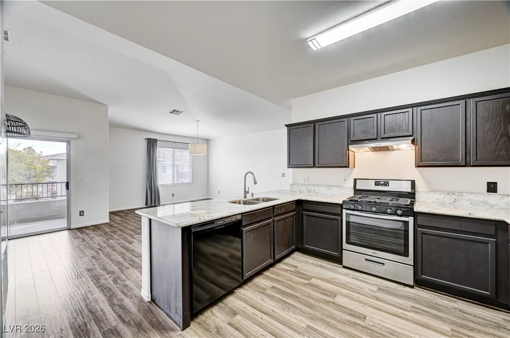 909 Domnus, Las Vegas, NV 89144