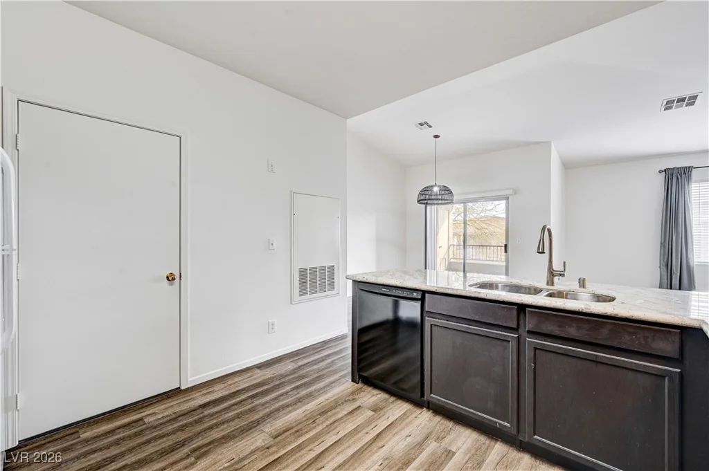 909 Domnus, Las Vegas, NV 89144