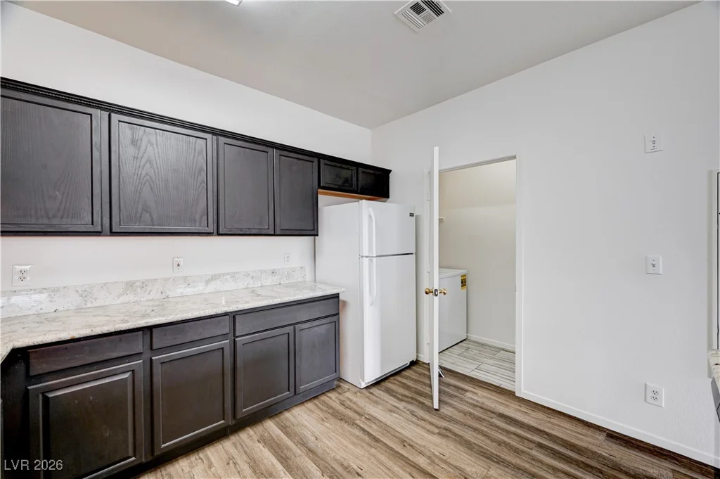 909 Domnus, Las Vegas, NV 89144