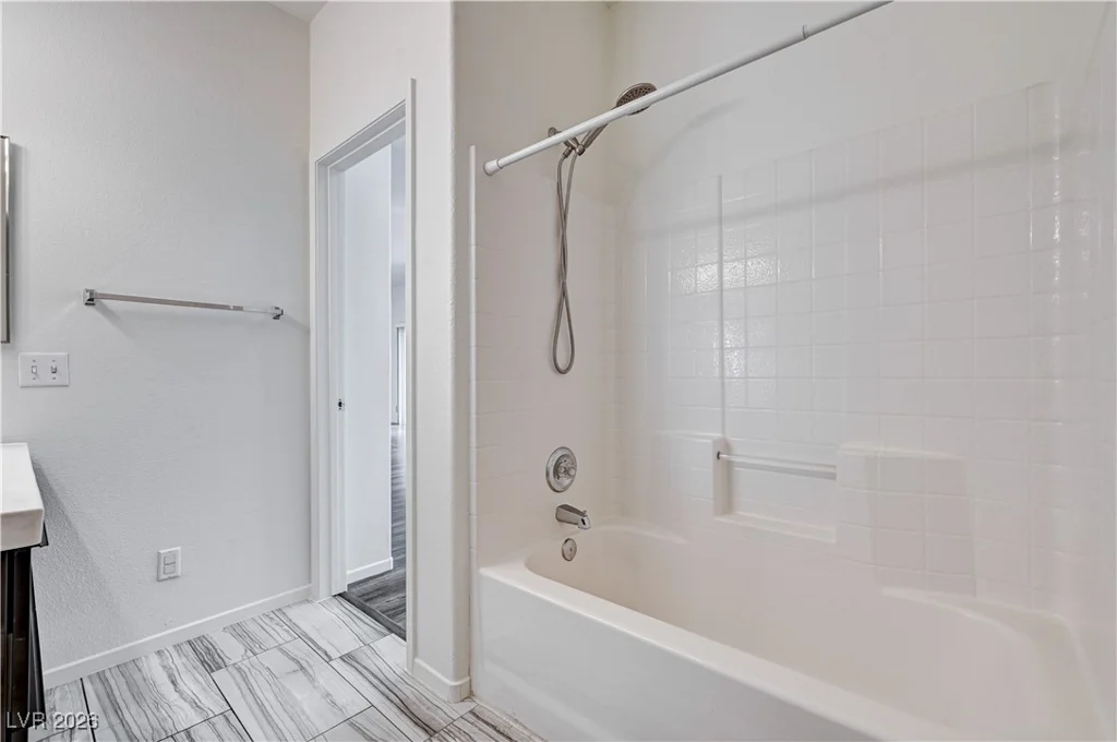 909 Domnus, Las Vegas, NV 89144