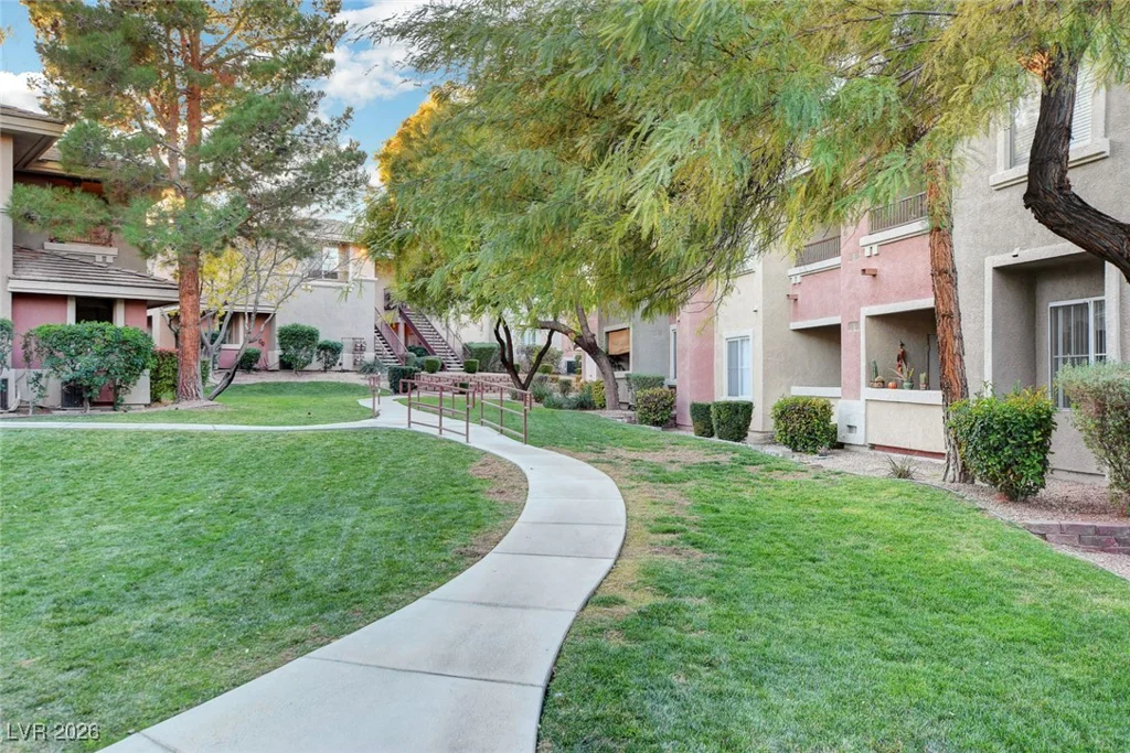 909 Domnus, Las Vegas, NV 89144