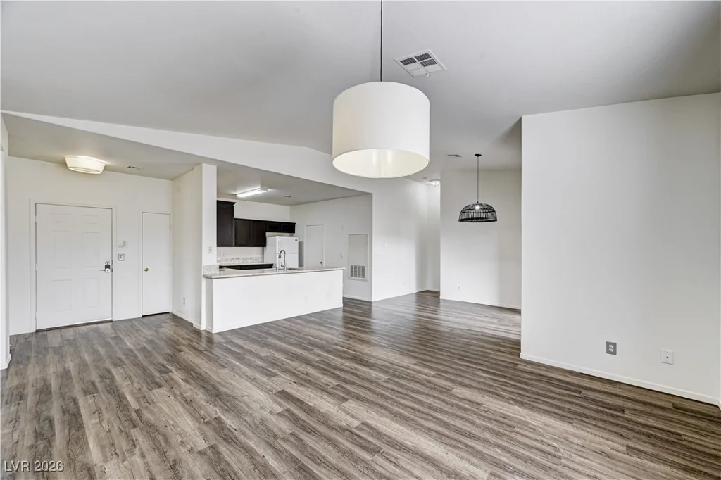 909 Domnus, Las Vegas, NV 89144
