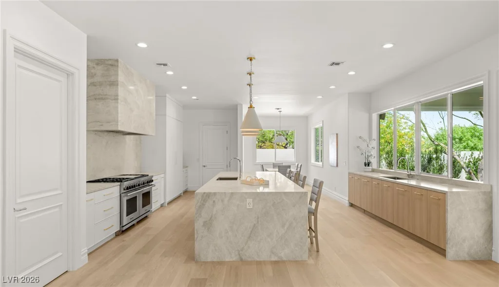 428 Saint Andrews, Las Vegas, NV 89144