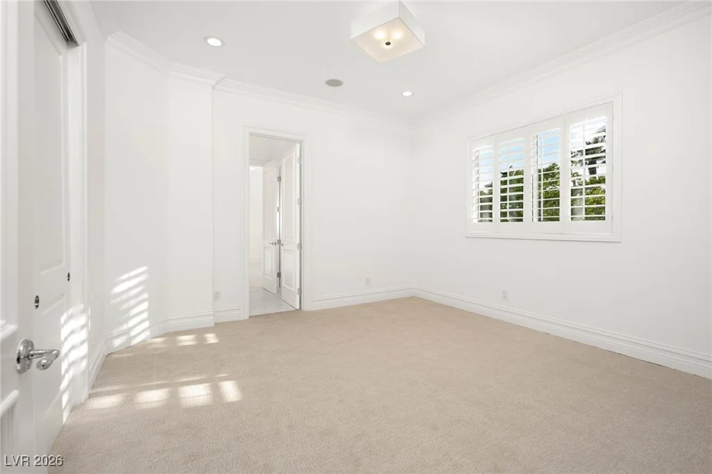 428 Saint Andrews, Las Vegas, NV 89144