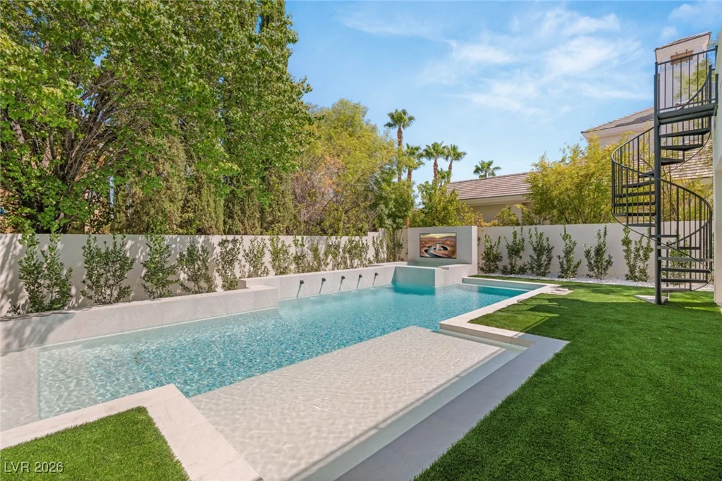 428 Saint Andrews, Las Vegas, NV 89144