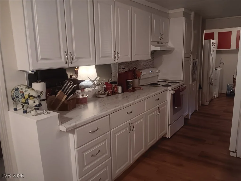 180 Comstock, Pahrump, NV 89048