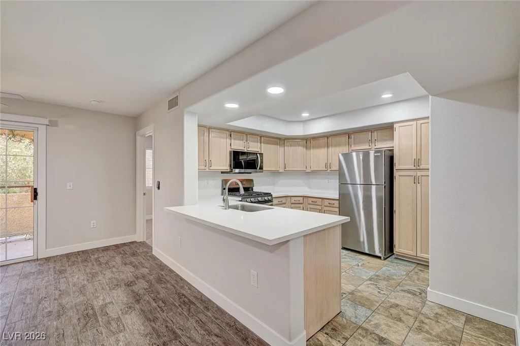 7950 Flamingo, Las Vegas, NV 89147
