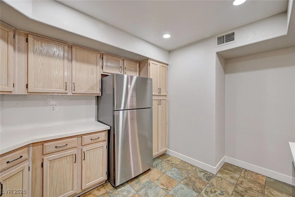 7950 Flamingo, Las Vegas, NV 89147