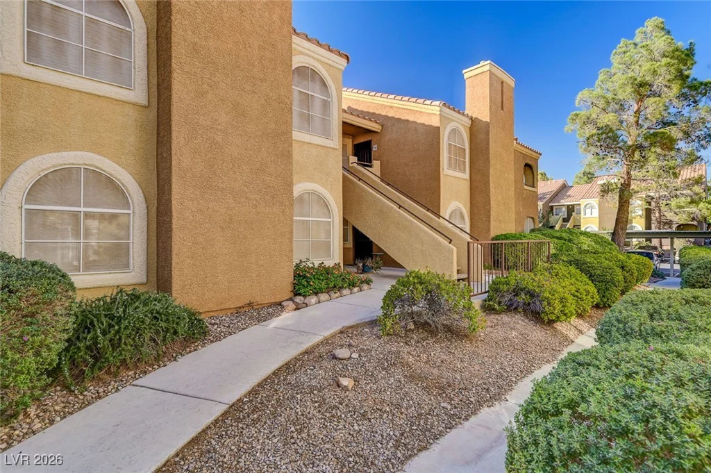 7950 Flamingo, Las Vegas, NV 89147