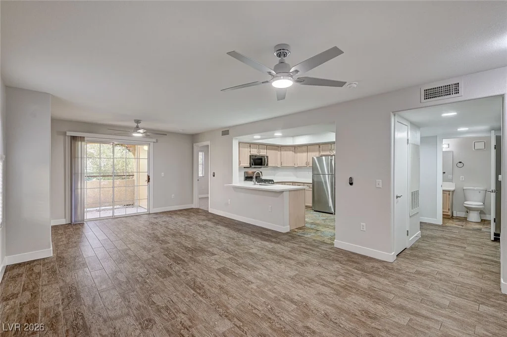 7950 Flamingo, Las Vegas, NV 89147