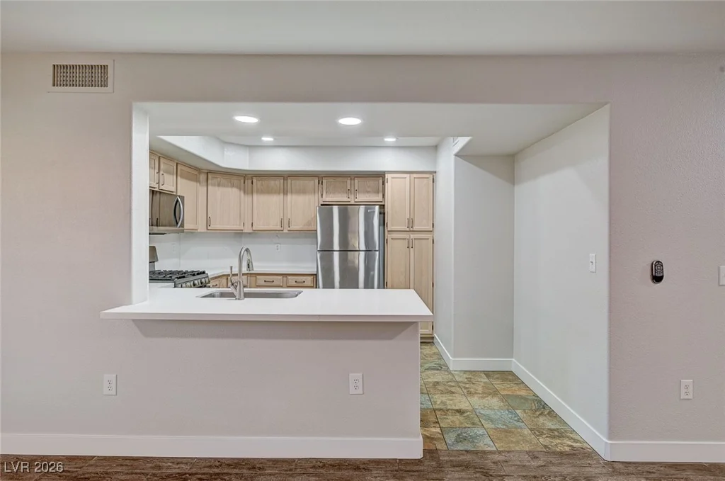 7950 Flamingo, Las Vegas, NV 89147