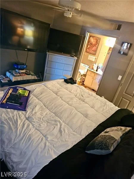5055 Hacienda, Las Vegas, NV 89118