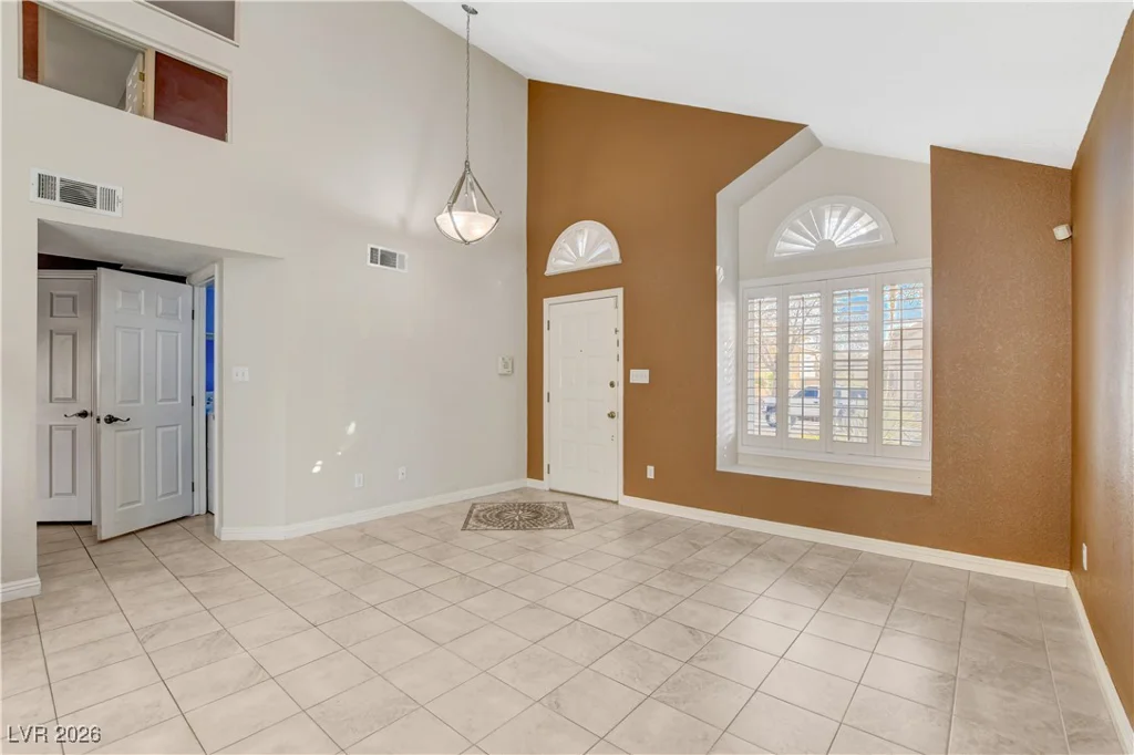 5621 Dawnbreak, Las Vegas, NV 89149