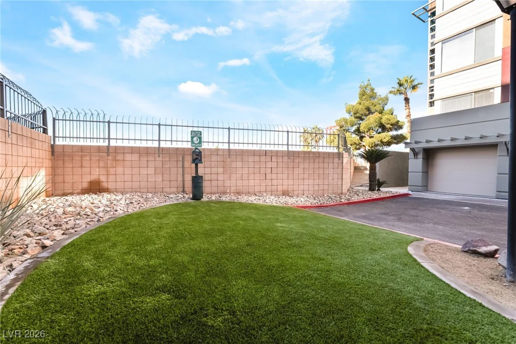 35 Agate, Las Vegas, NV 89123