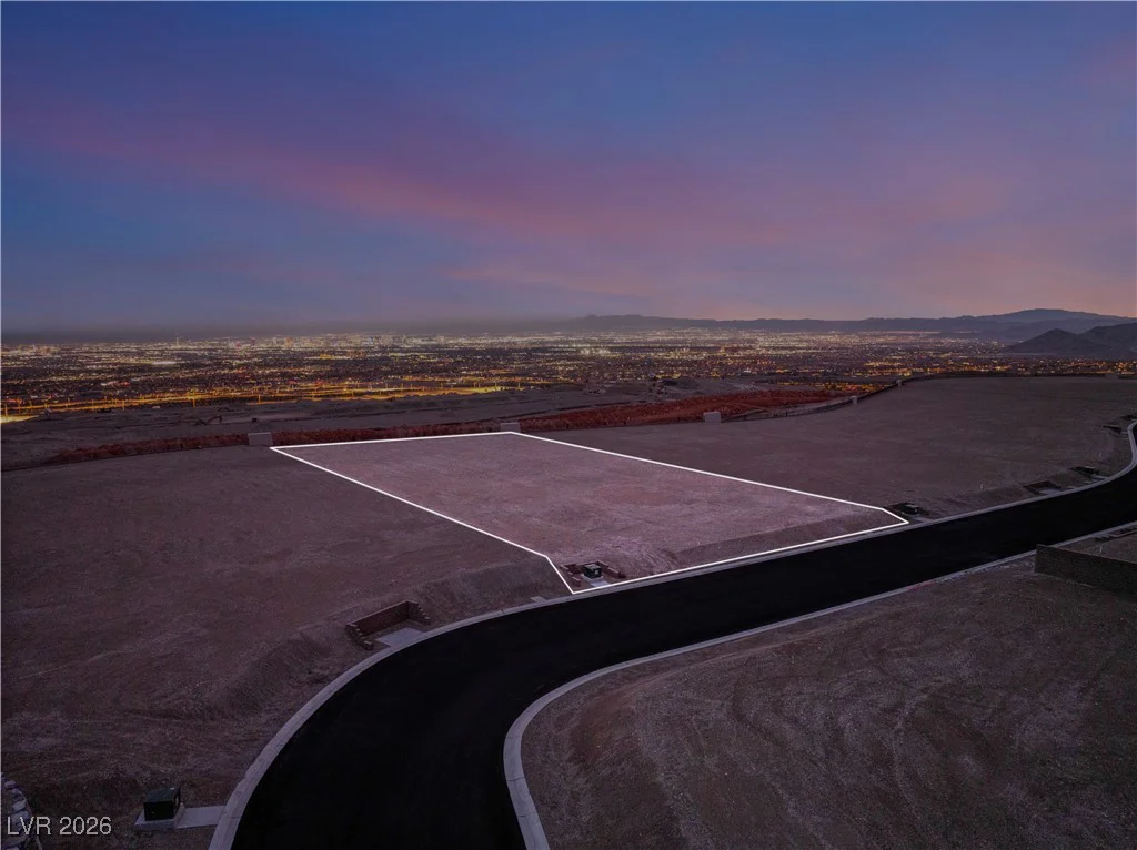 22 Skyfall Point, Las Vegas, NV 89138