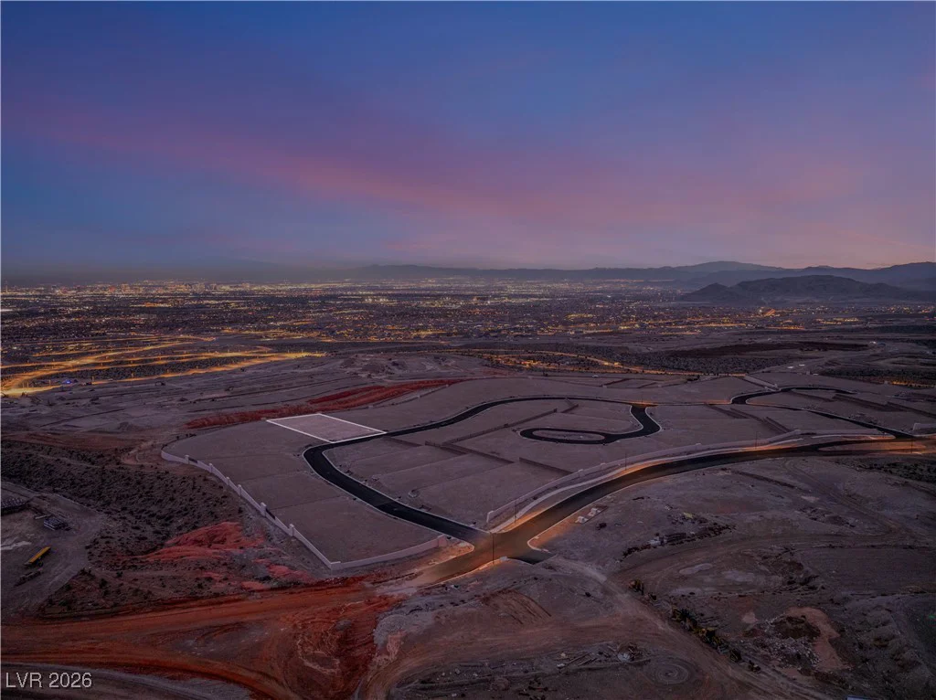 22 Skyfall Point, Las Vegas, NV 89138